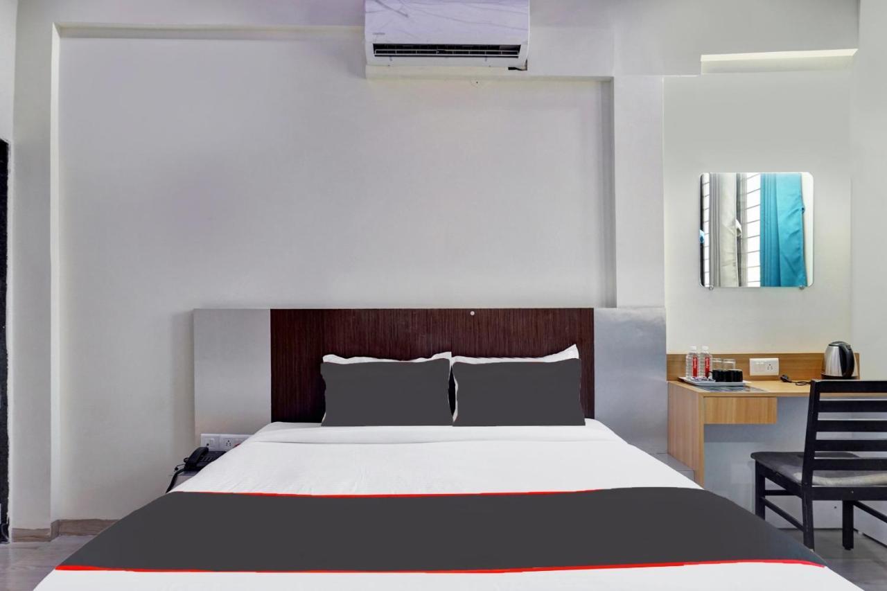 Super Collection O Eon Inn Near Pune Airport Kharadi Ngoại thất bức ảnh
